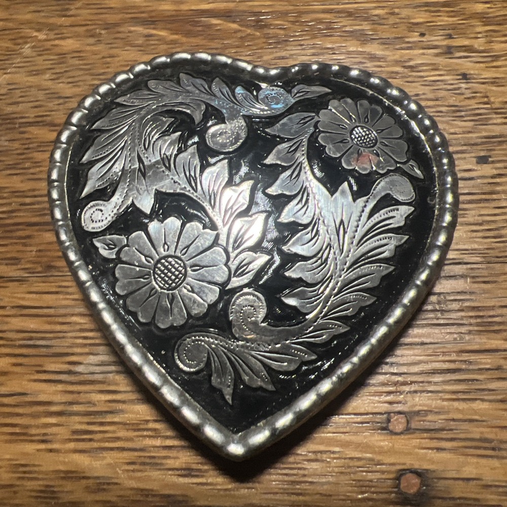 Vintage USA Heart Shaped Belt Buckle Floral Engraved Western Style Metal USA